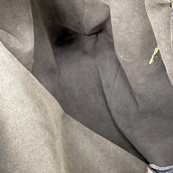 💎✨Authentic✨💎Louis Vuitton Monogram Mahina L Leather Hand Bag - Picture 10 of 13